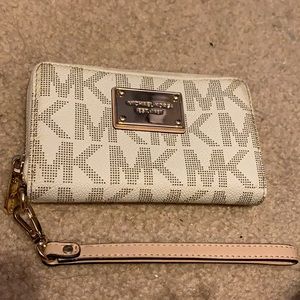 Micheal kors wallet